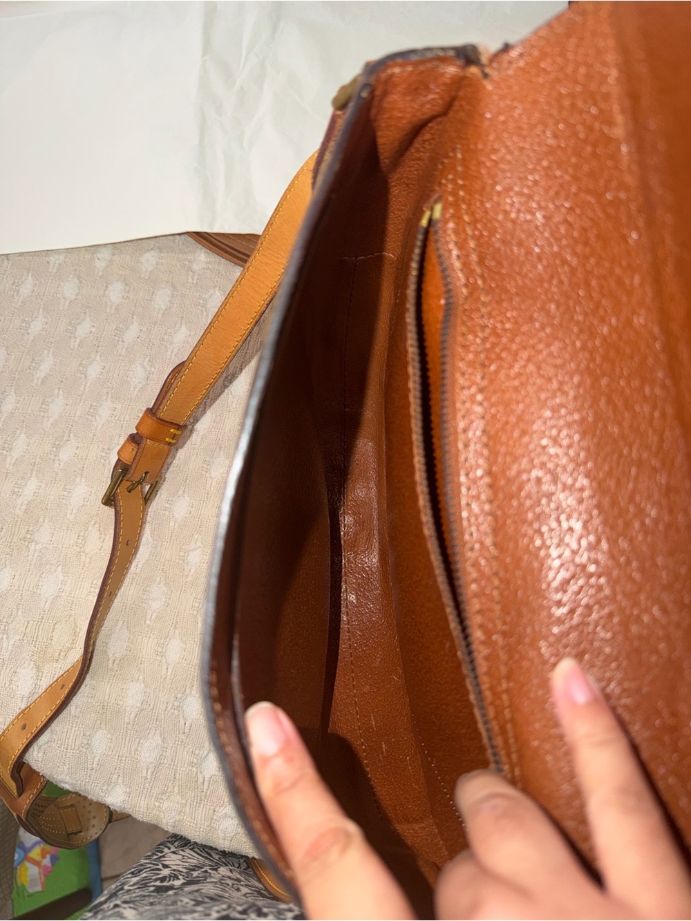 Louis Vuitton Monogram Chantilly GM Crossbody Bag - Picture 17 of 17